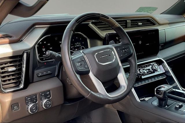 2023 GMC Sierra 1500 4WD Crew Cab Short Box Denali