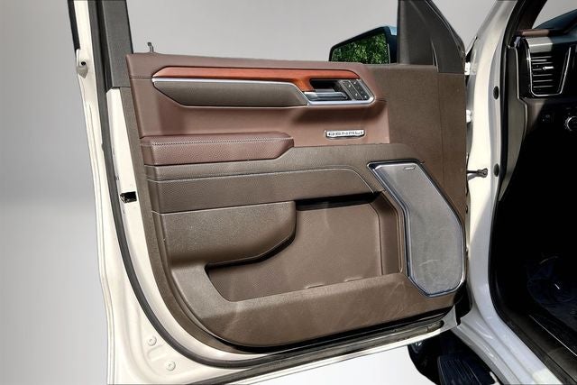2023 GMC Sierra 1500 4WD Crew Cab Short Box Denali