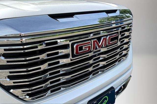 2023 GMC Sierra 1500 4WD Crew Cab Short Box Denali