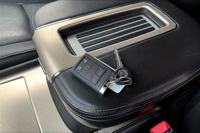 2013 Cadillac Escalade Platinum Edition