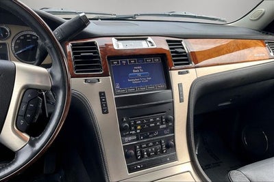 2013 Cadillac Escalade Platinum Edition