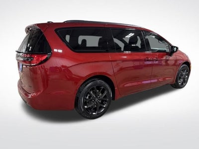 2026 Chrysler Pacifica PACIFICA SELECT AWD