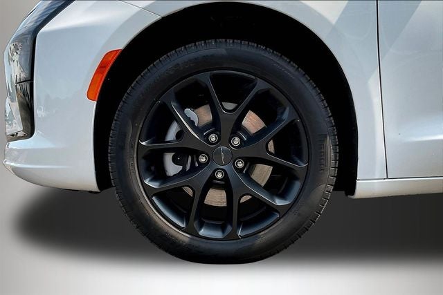 2027 Chrysler Pacifica PACIFICA LIMITED AWD