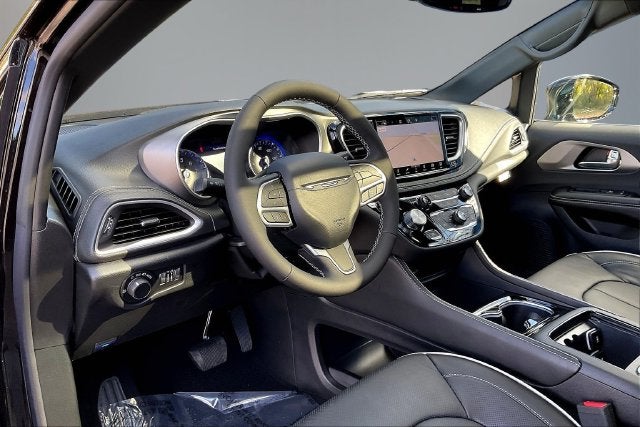 2027 Chrysler Pacifica PACIFICA LIMITED AWD