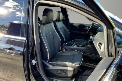 2027 Chrysler Pacifica PACIFICA LIMITED AWD