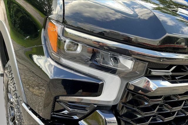 2025 Chevrolet Silverado 1500 4WD Crew Cab Short Bed ZR2