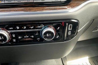 2024 GMC Sierra 1500 4WD Crew Cab Short Box Elevation with 3SB