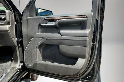 2024 GMC Sierra 1500 4WD Crew Cab Short Box Elevation with 3SB