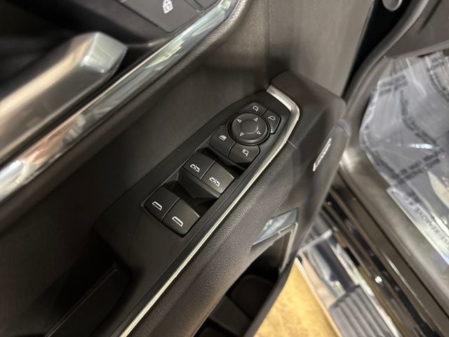 2025 GMC Sierra 1500 4WD Crew Cab Short Box SLT