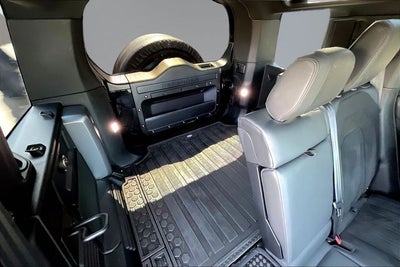2023 Land Rover Defender 110 Carpathian Edition