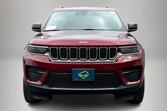 2023 Jeep Grand Cherokee Laredo 4x4