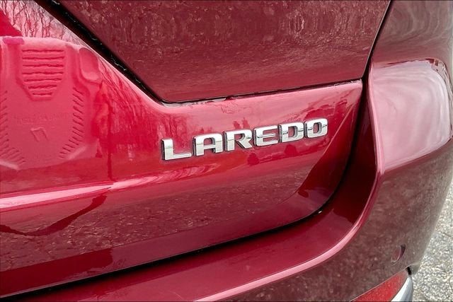 2023 Jeep Grand Cherokee Laredo 4x4