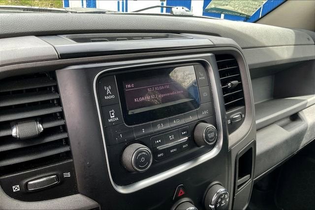 2017 RAM 1500 Tradesman Crew Cab 4x4 6'4" Box