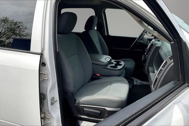 2017 RAM 1500 Tradesman Crew Cab 4x4 6'4" Box
