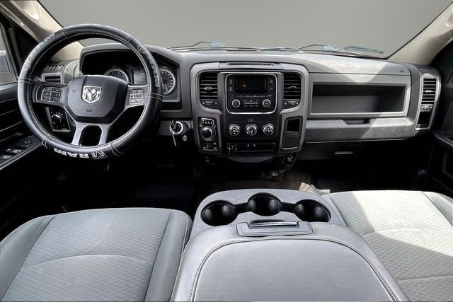 2017 RAM 1500 Tradesman Crew Cab 4x4 6'4" Box