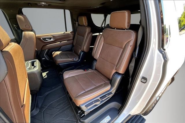 2023 Chevrolet Suburban High Country