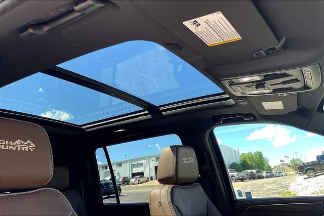 2023 Chevrolet Suburban High Country