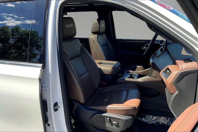 2023 Chevrolet Suburban High Country