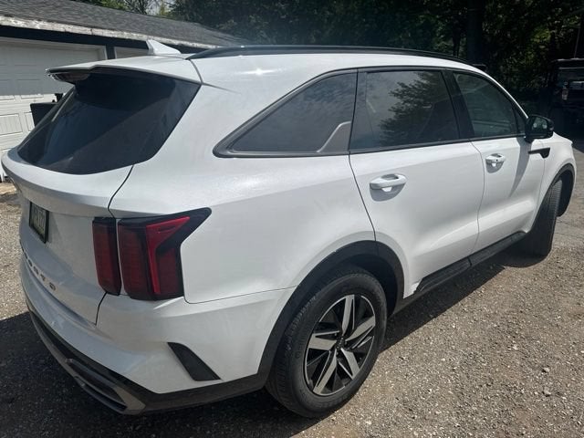 2022 Kia Sorento S